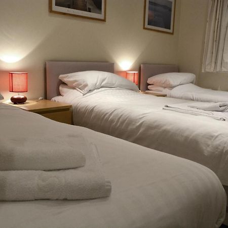 Ava House Bed And Breakfast Μπίσεστερ Εξωτερικό φωτογραφία