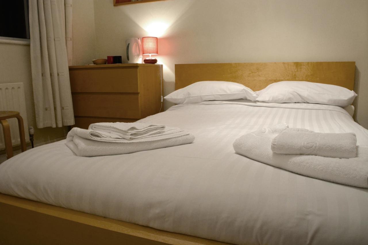 Ava House Bed And Breakfast Μπίσεστερ Εξωτερικό φωτογραφία